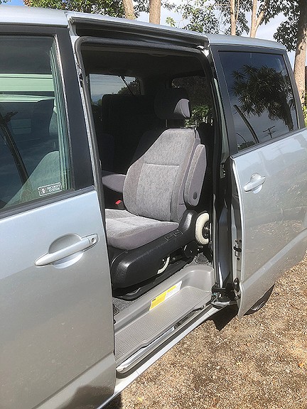 Toyota Voxy – Hand Controls, Swing Out Wheelchair Seat