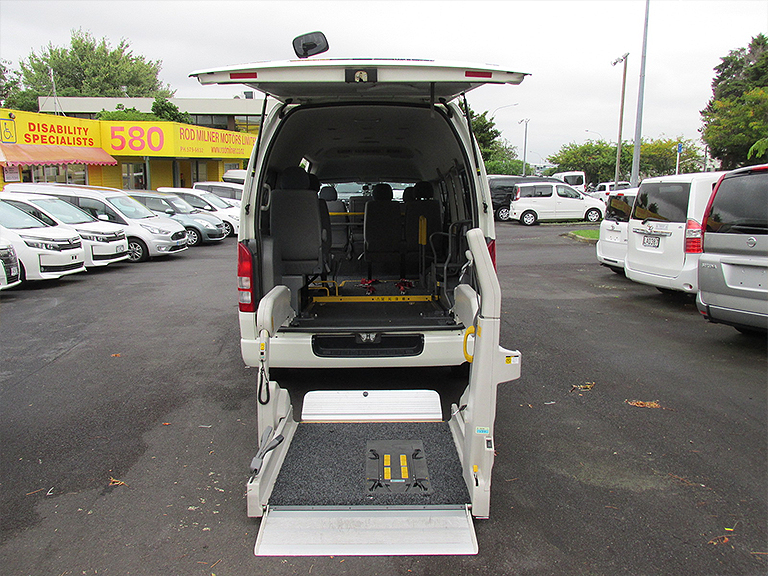 Toyota Widebody – Hoist, Wheelchair Transport